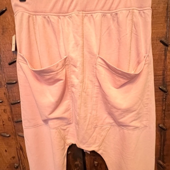 Free People Harem Joggers Pink, MED NWT - Picture 16 of 16